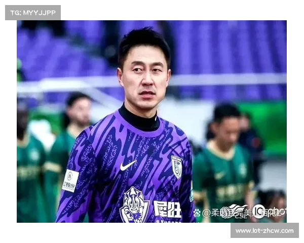 大连英博官宣签下蓉城门将隋维杰深情告别老将谢幕感动球迷